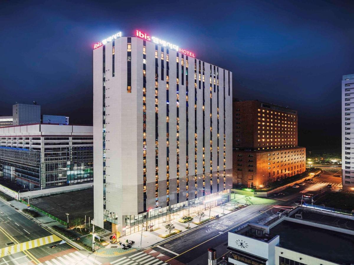 Ibis Ambassador Busan Haeundae Exterior photo